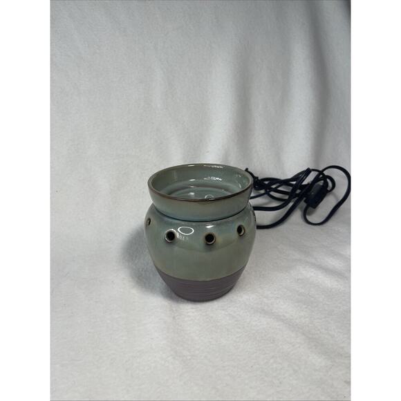 Scentsy Warmer ~ LIMESTONE ~ Mid Size ~Excellent Condition - Picture 1 of 7